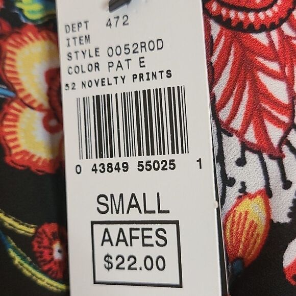 Black Bold Floral Off Shoulder Blouse (NWT) - Picture 8 of 12